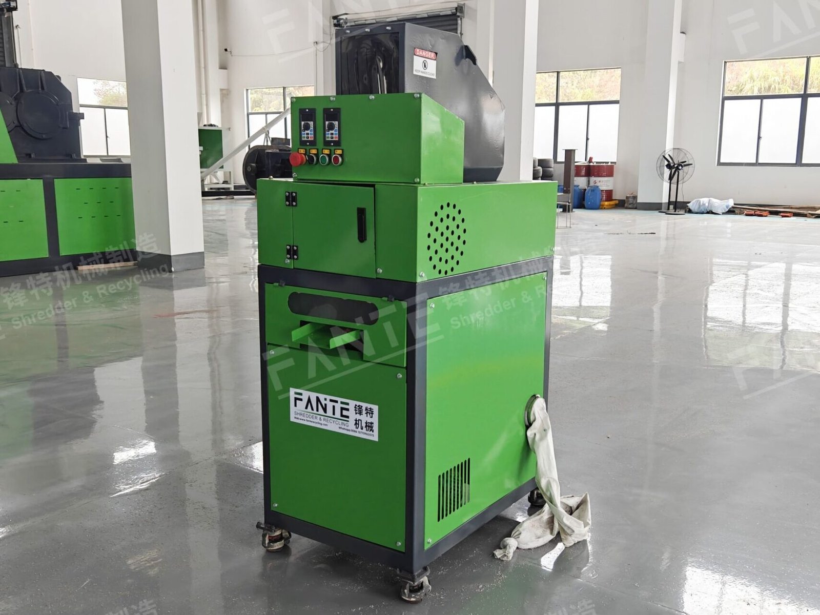 Copper rice machine is a highly efficient piece of equipment specifically designed for the recycling of scrap wires and cables. Employing advanced physical separation technology, it effectively separates copper from the plastic insulation and other materials found in scrap cables, and is capable of processing a wide variety of cables, including communication lines, automotive wiring, and appliance cords.